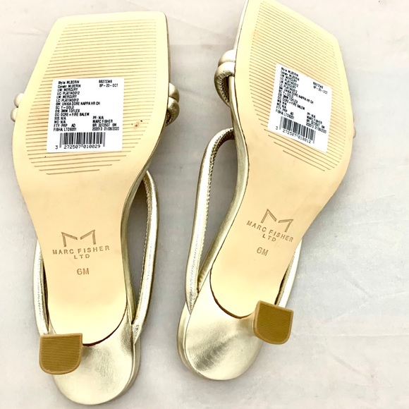 Marc Fisher NWOB gold leather sandal Flats Mules Shoes 6 NWT - Picture 6 of 7